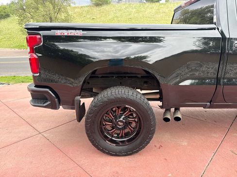 Used 2019 Chevrolet Silverado 1500 Custom Trail Boss w/ Custom Convenience Package AWD/4WD image 30