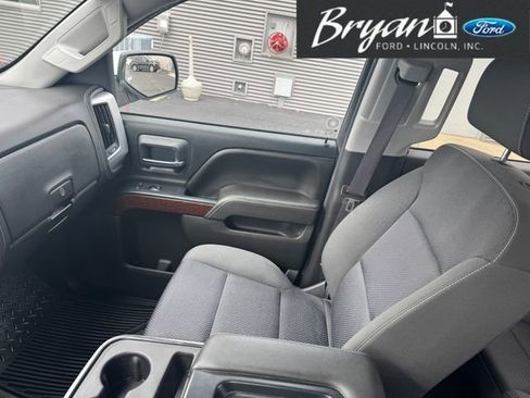 Used 2017 GMC Sierra 1500 SLE w/ Suspension Package, Off-Road image 35