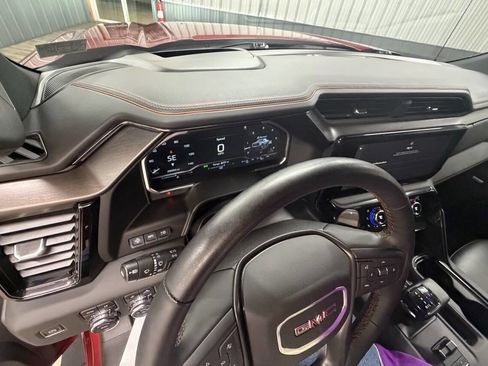 Used 2023 GMC Sierra 1500 AT4 w/ AT4 Premium Package AWD/4WD image 23