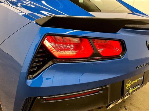 Used 2016 Chevrolet Corvette Stingray Coupe w/ 2LT Preferred Equipment Group image 22