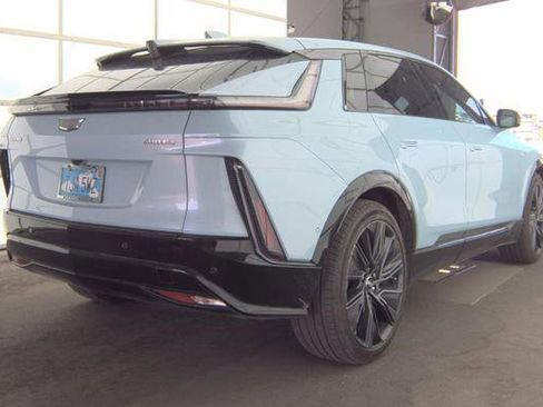 Used 2024 Cadillac Lyriq Sport image 3