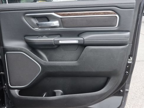 Used 2019 RAM 1500 Laramie AWD/4WD image 35