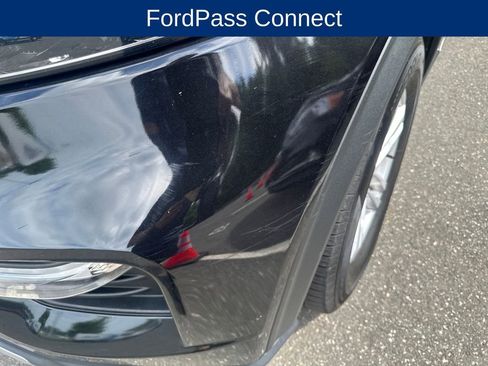 Used 2023 Ford Explorer XLT w/ Equipment Group 202A AWD/4WD image 10