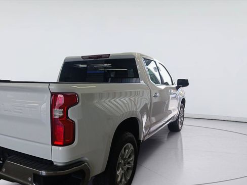 Used 2024 Chevrolet Silverado 1500 LTZ AWD/4WD image 3