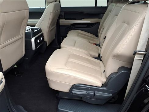 Used 2023 Ford Expedition Max Limited image 19