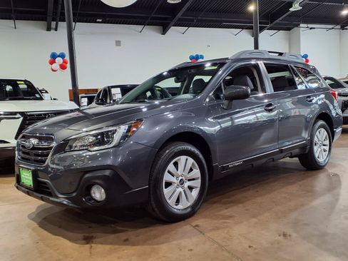 Used 2019 Subaru Outback 2.5i Premium AWD/4WD image 3
