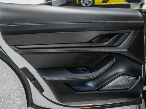 Used 2022 Porsche Taycan Turbo S image 37