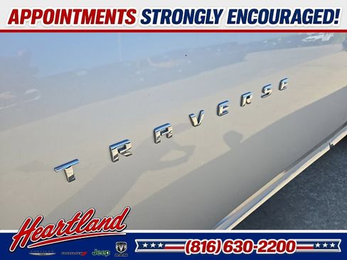 Used 2021 Chevrolet Traverse Premier AWD/4WD image 18