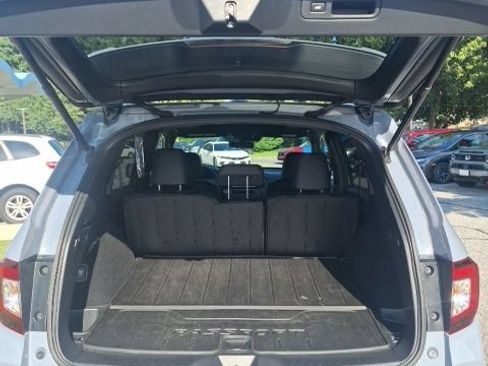 Used 2025 Honda Passport TrailSport image 8