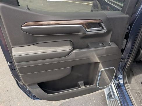 Used 2022 Chevrolet Silverado 1500 RST AWD/4WD image 11
