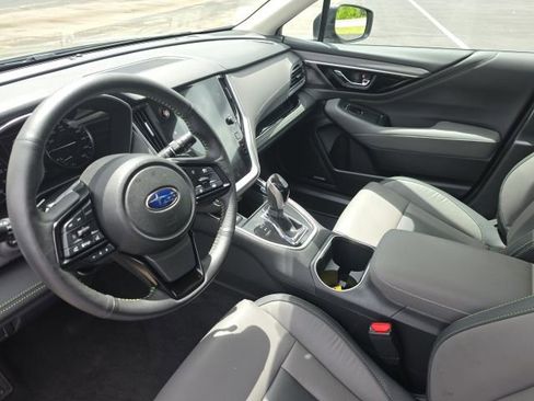 Certified 2025 Subaru Outback Onyx Edition AWD/4WD image 11