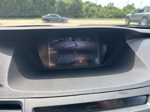 Used 2011 Acura TSX V6 Sedan FWD image 23