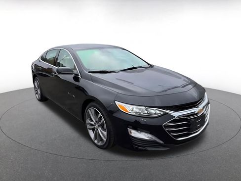 Used 2024 Chevrolet Malibu LT image 3