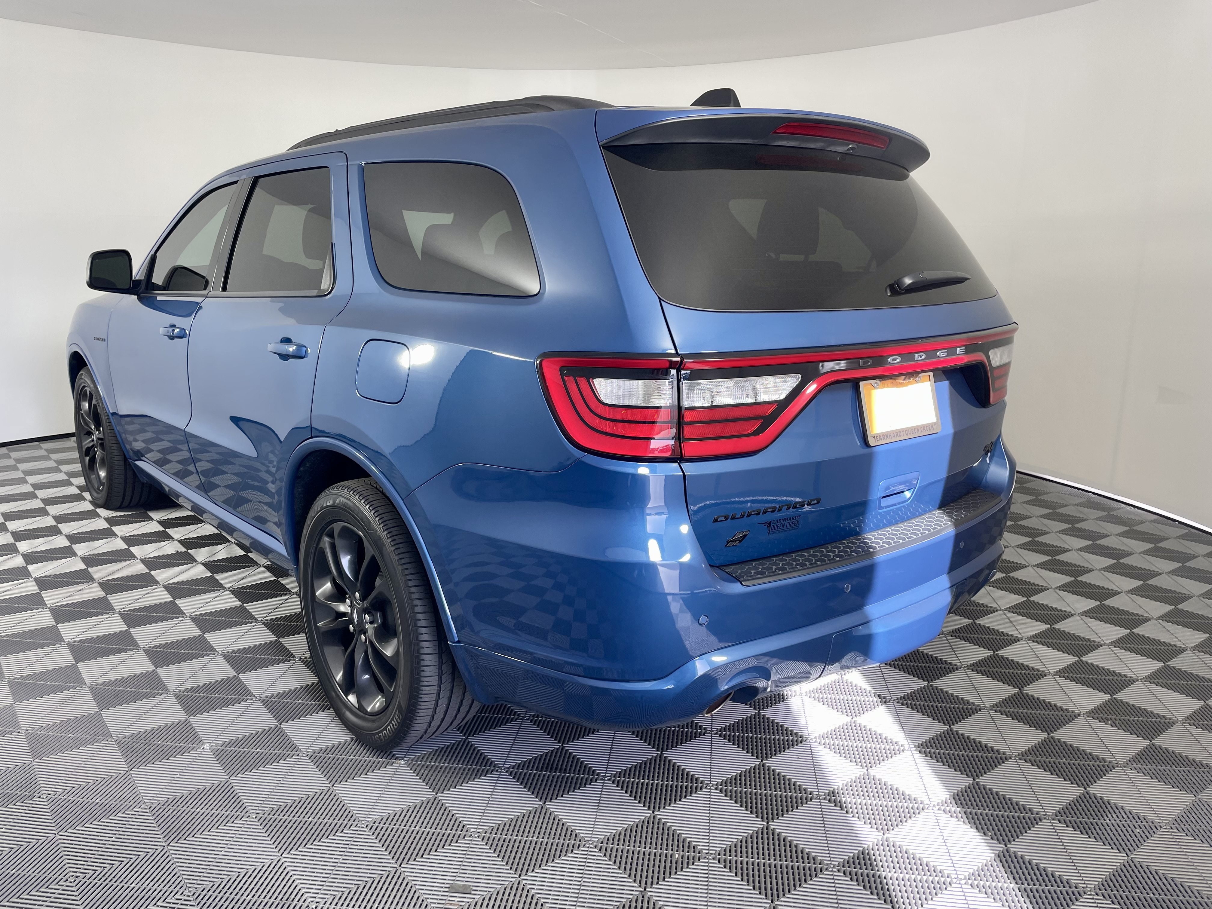Certified 2023 Dodge Durango R/T w/ Blacktop Package AWD/4WD image 2