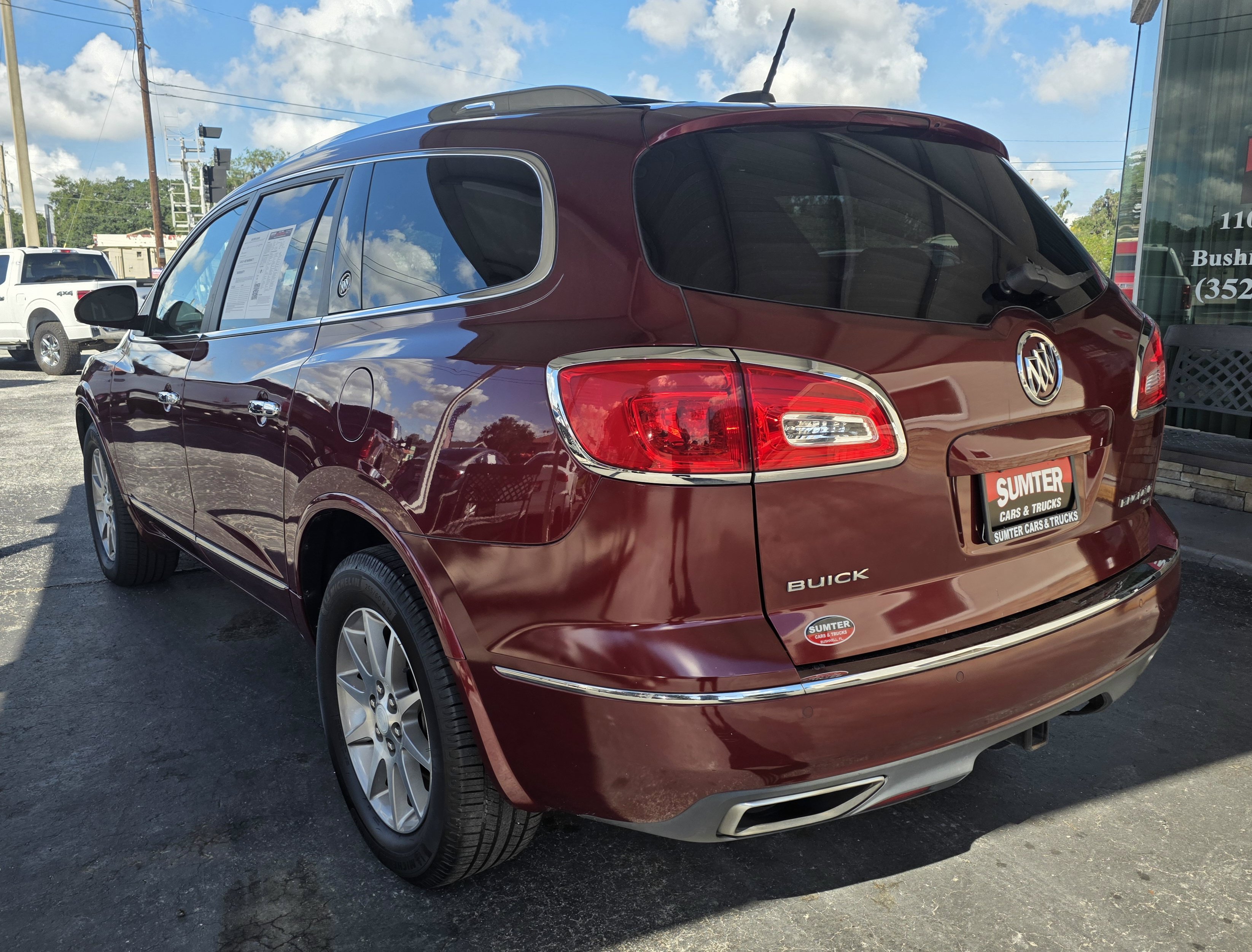 Used 2017 Buick Enclave Leather w/ Trailering Package AWD/4WD image 4