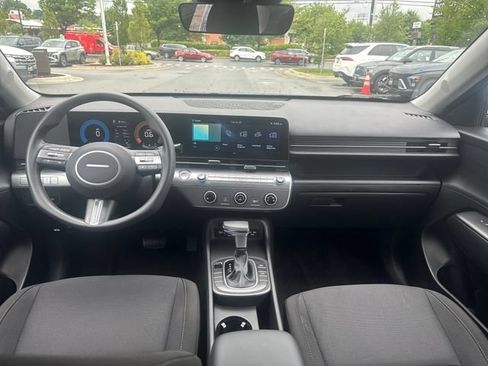 Used 2026 Hyundai Kona SE FWD image 12