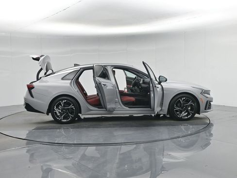 Used 2025 Kia K5 GT-Line w/ GT-Line Premium Package image 5