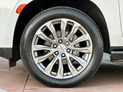 Used 2023 GMC Yukon Denali image 13