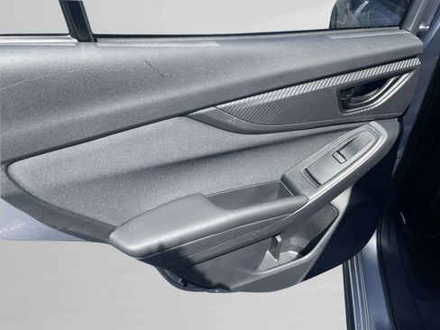 Used 2023 Subaru Crosstrek 2.0i Premium image 18