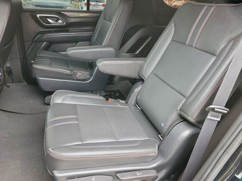 Used 2021 Chevrolet Tahoe RST w/ Luxury Package image 7