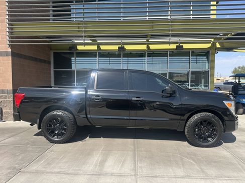 Used 2022 Nissan Titan S w/ S Utility Package RWD image 6