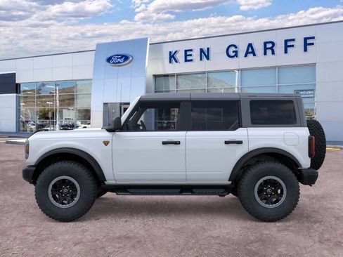 New 2026 Ford Bronco Badlands AWD/4WD image 3