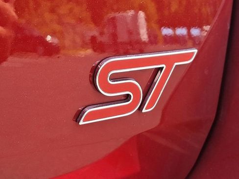 Certified 2025 Ford Explorer ST AWD/4WD image 37