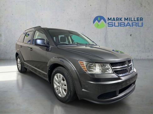 Used 2018 Dodge Journey SE FWD image 1