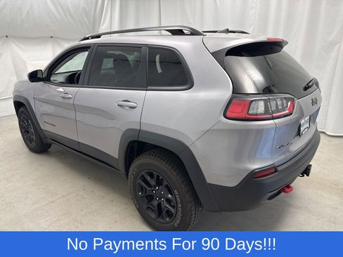 Used 2022 Jeep Cherokee Trailhawk w/ Comfort/Convenience Group AWD/4WD image 5