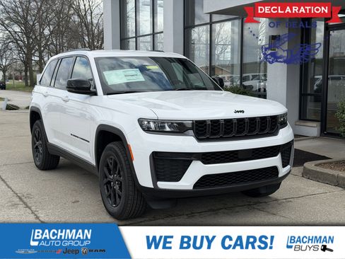 New 2026 Jeep Grand Cherokee Altitude AWD/4WD image 1