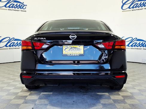 Used 2024 Nissan Altima 2.5 S FWD image 4