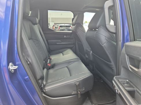 Used 2025 Toyota Tacoma TRD Sport w/ TRD Sport Premium Package AWD/4WD image 27