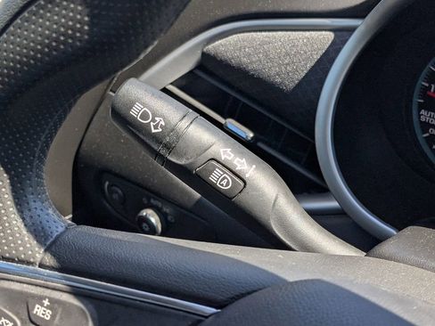 Used 2024 Chevrolet Malibu LT image 23