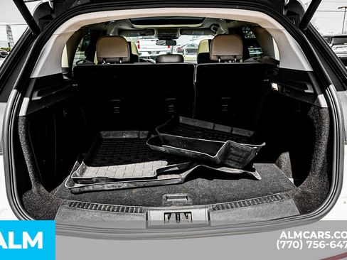 Used 2021 Lincoln Corsair FWD w/ Premium Package image 24