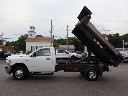 Used 2021 RAM 3500 Tradesman w/ Chrome Appearance Group RWD image 17
