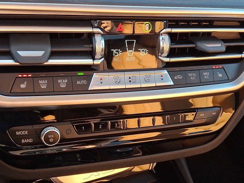 Certified 2023 BMW X3 xDrive30i w/ Premium Package image 16