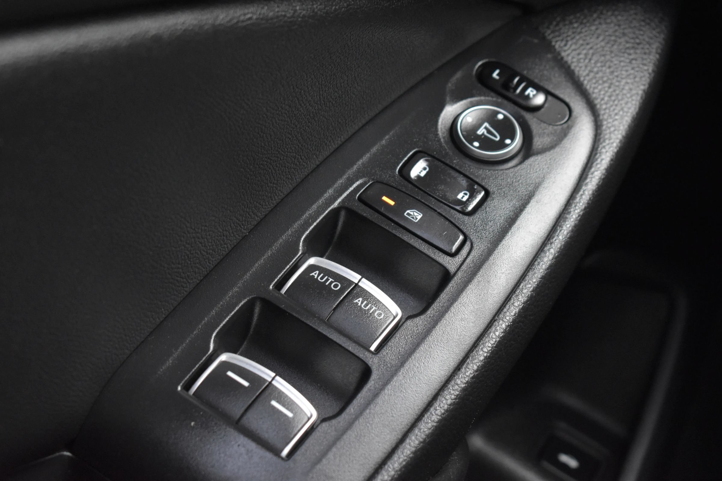 Used 2020 Honda Accord EX-L image 24