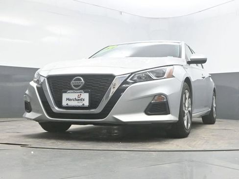 Used 2020 Nissan Altima 2.5 S FWD image 30