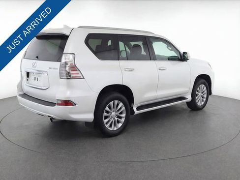 Used 2023 Lexus GX 460 Premium w/ Premium Plus Package image 13