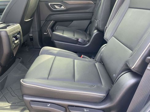 Used 2023 Chevrolet Tahoe Premier AWD/4WD image 10
