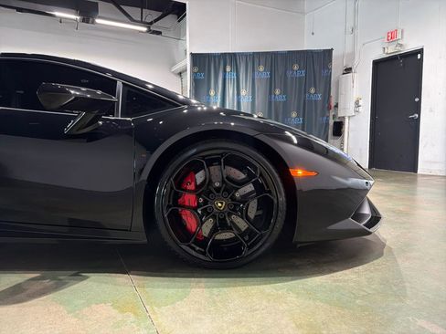 Used 2015 Lamborghini Huracan LP 610-4 AWD/4WD image 11