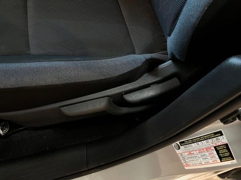 Used 2025 Nissan Versa SV FWD image 22