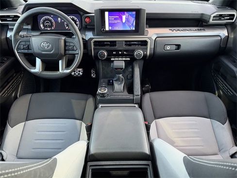 Used 2025 Toyota Tacoma TRD Sport image 20