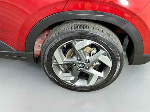 Used 2024 Hyundai Venue SEL FWD image 33