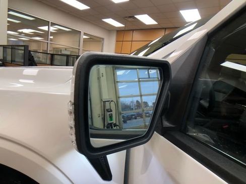 New 2025 Ford F150 Lariat w/ Equipment Group 501A Mid image 23