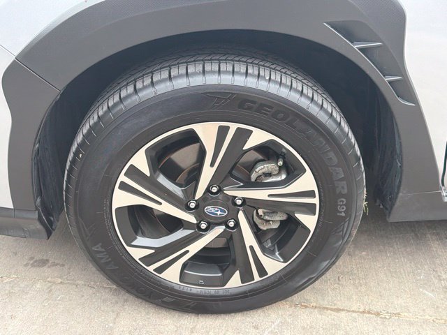 Used 2024 Subaru Crosstrek 2.0i Premium AWD/4WD image 11