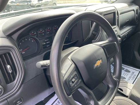 Used 2022 Chevrolet Silverado 1500 Custom AWD/4WD image 10