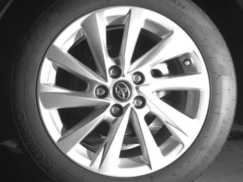 Used 2024 Toyota Camry LE FWD image 26