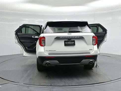 Certified 2022 Ford Explorer Platinum w/ Technology Package image 36