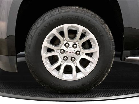 Used 2018 GMC Yukon SLT AWD/4WD image 33